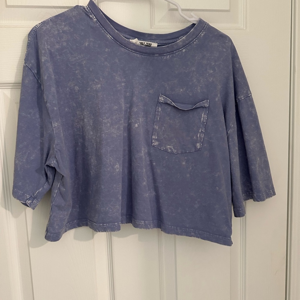 Women’s Blue Distressed Cropped T-Shirt with Pocket Medium